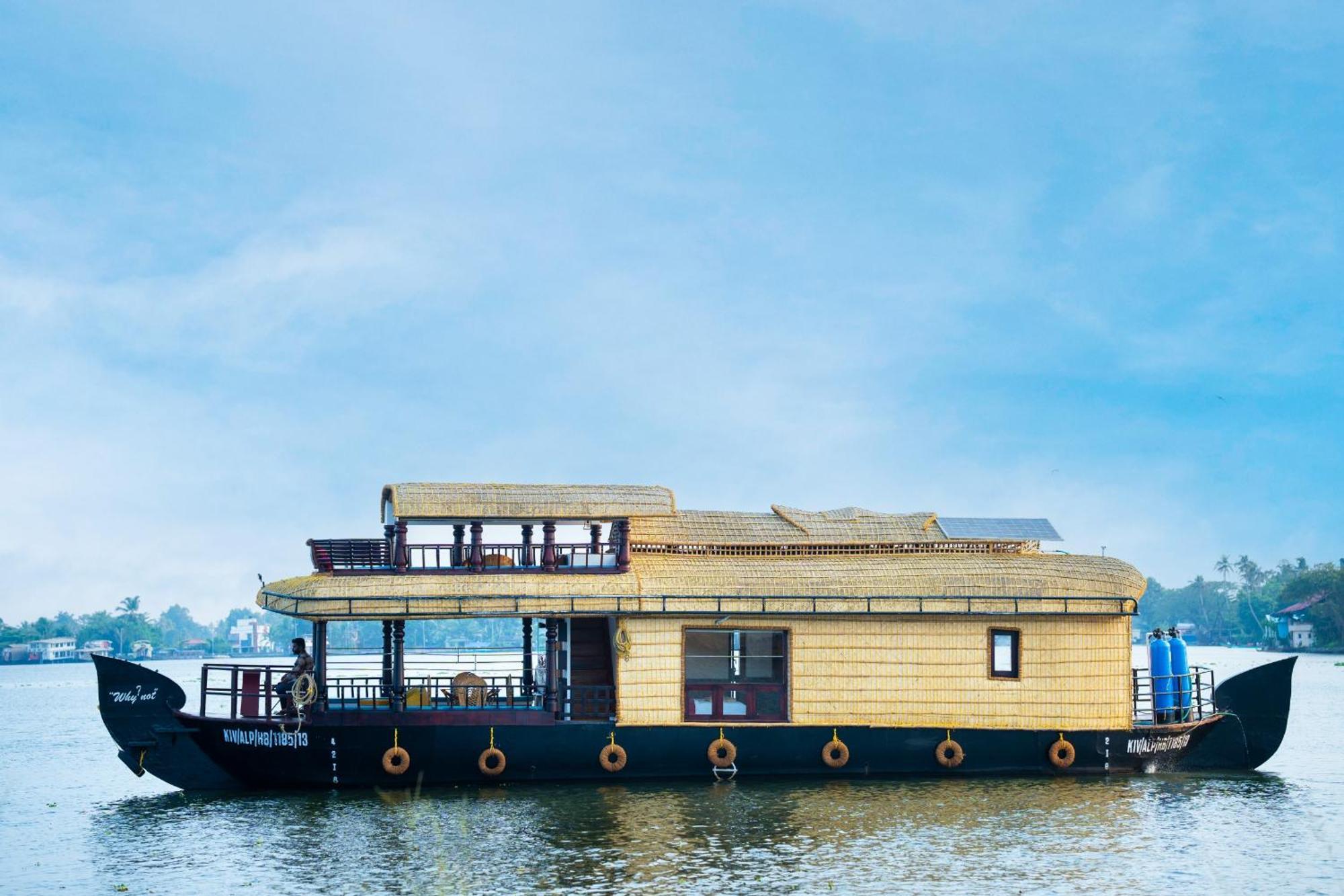 Why Not Houseboat Hotel Alappuzha Exterior foto